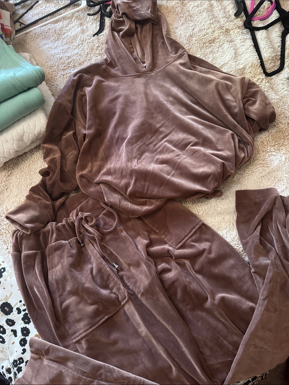 Cable & Gauge Brown Velour Hoodie & Joggers Set